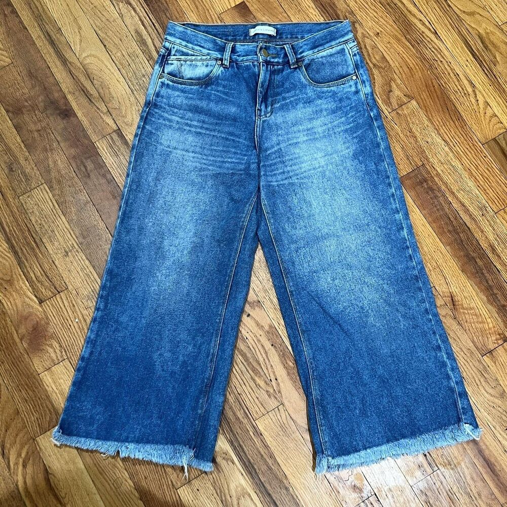 Classic Jeans Women's High Rise Wide Leg Crop Fringe Hem Blue Jeans Size 30